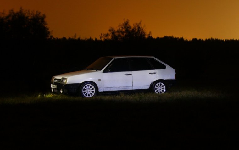 ВАЗ 2109 белая ночь