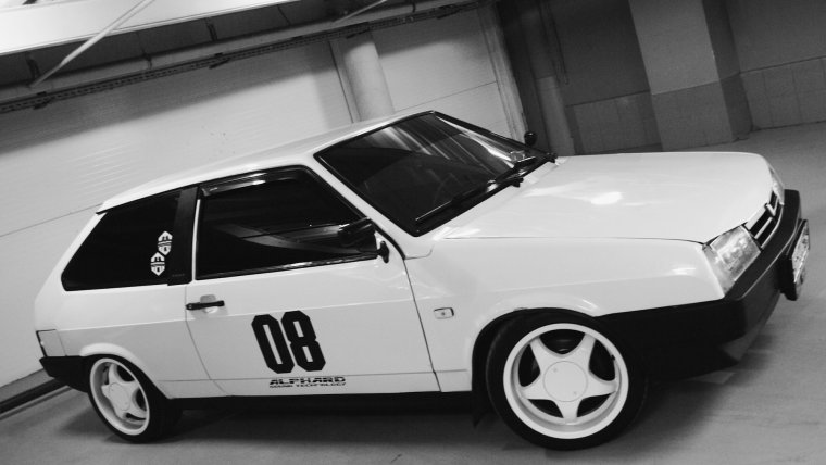 ВАЗ 2108 чёрный белый