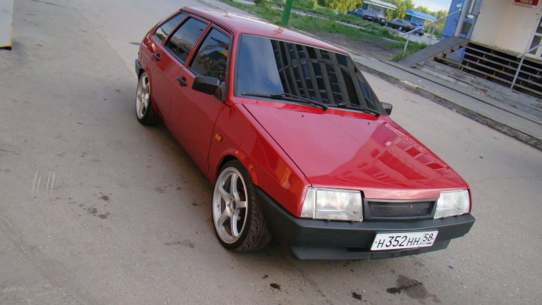 ВАЗ 21099 ночью