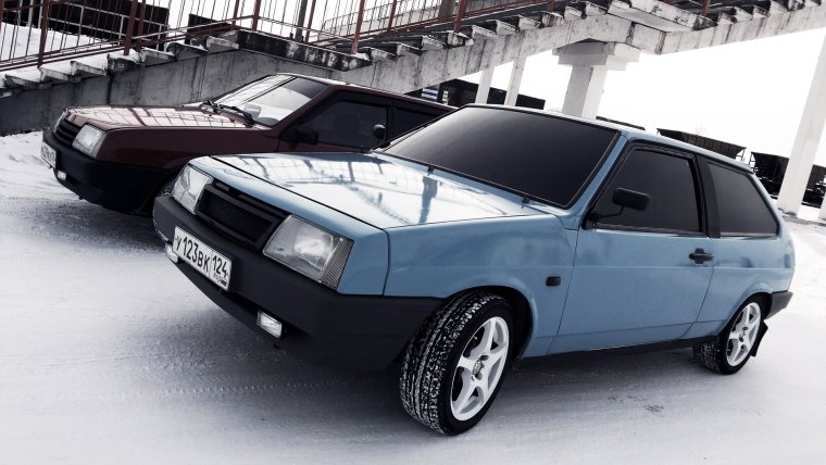 Девятка и девушка