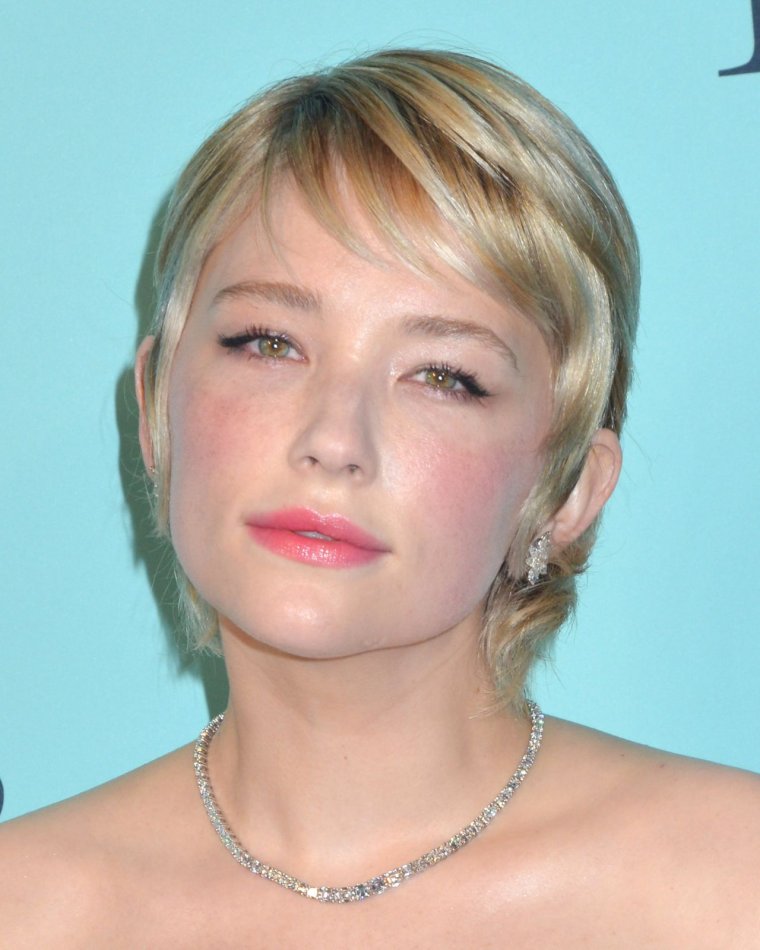 Хейли Беннетт 21