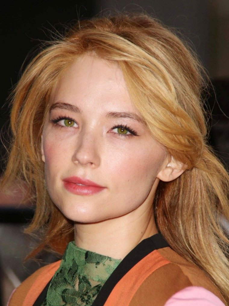 Хейли Беннетт 2022