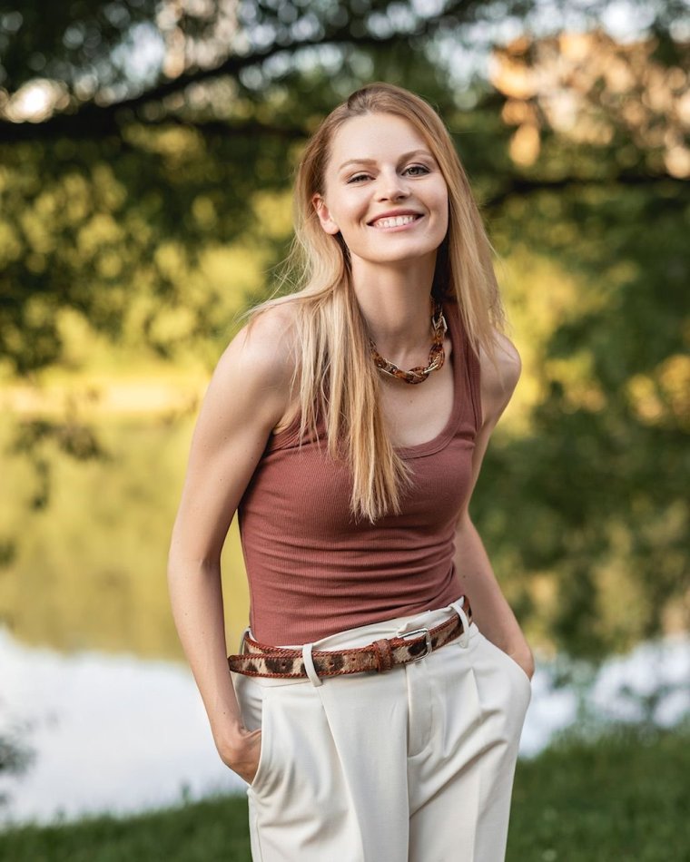 Анастасия Стежко 18 +