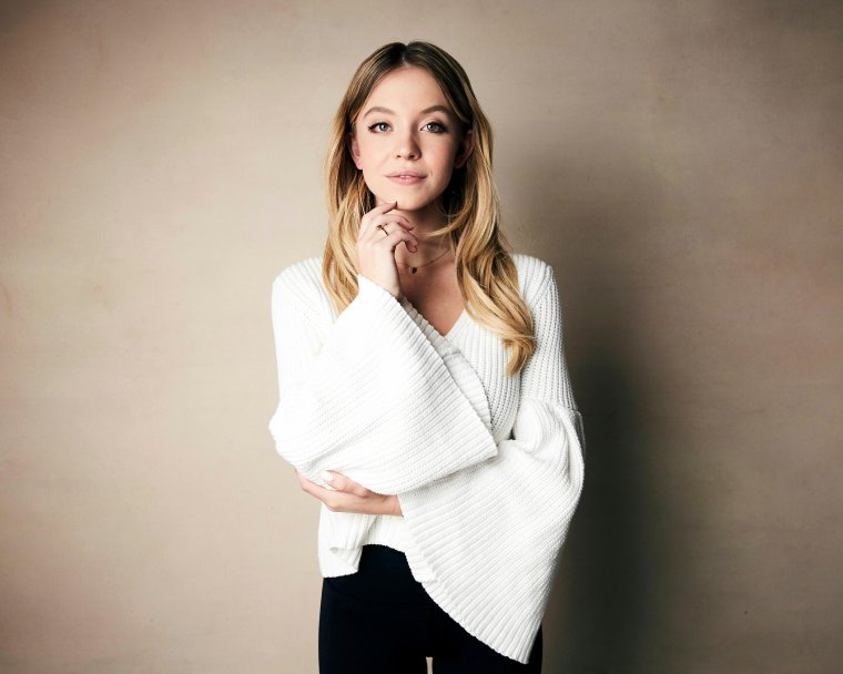 Сидни Суини