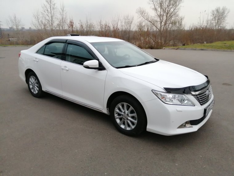 Toyota Camry xv70 2020