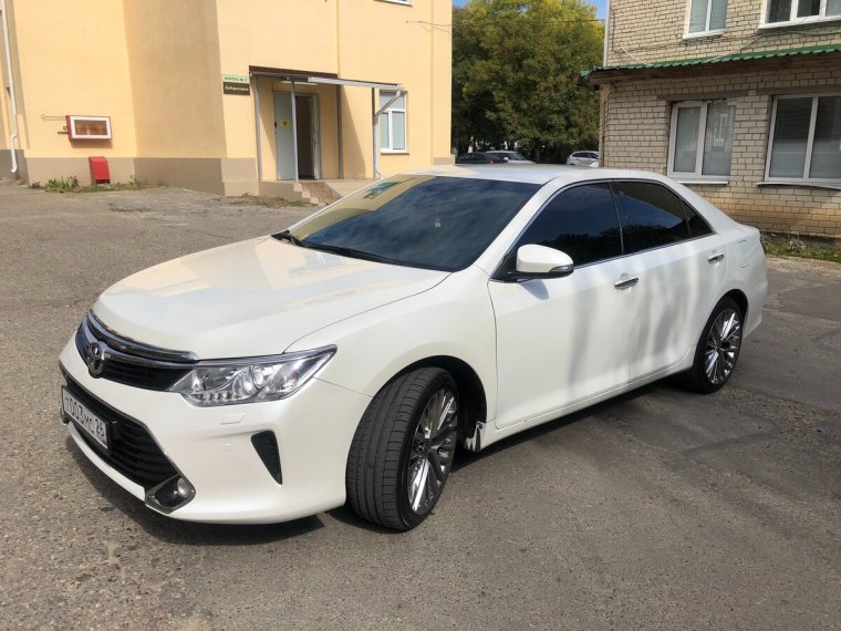 Toyota Camry xv50 r19