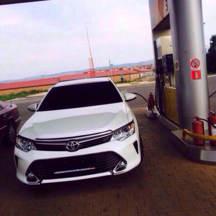 Камри Тойота белая без номеров