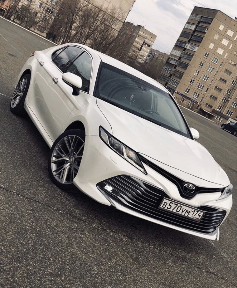 Камри 50 Рестайлинг белая