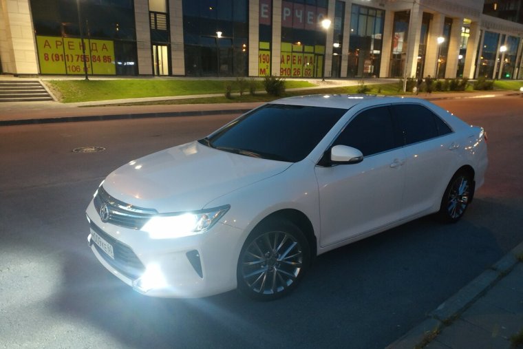 Toyota Camry v55