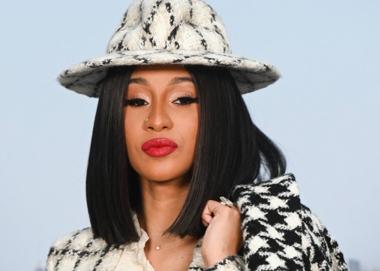 My Love girl Cardi b