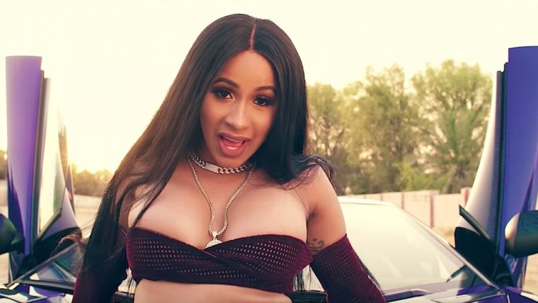 Cardi b в 18 лет