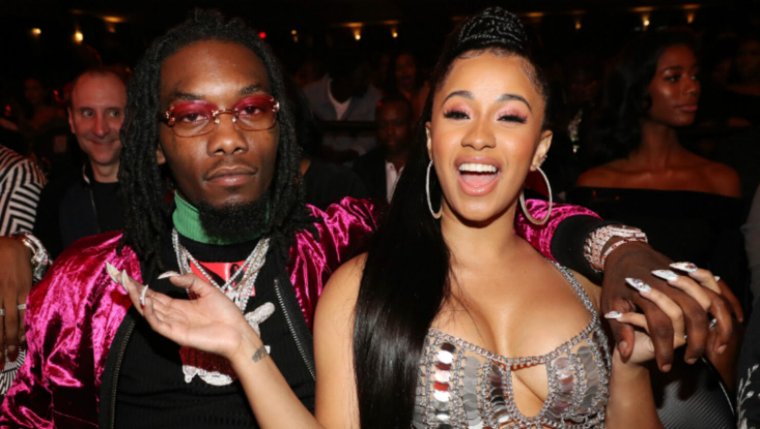 Карди показывает Найджела Эшли