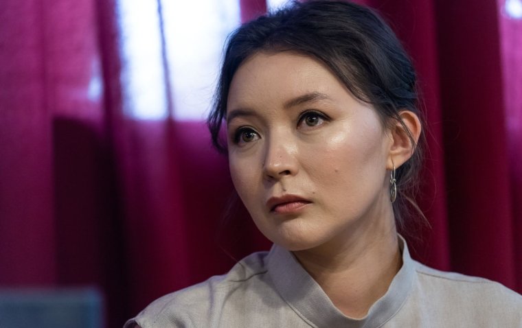 Бибигуль Актан ножки