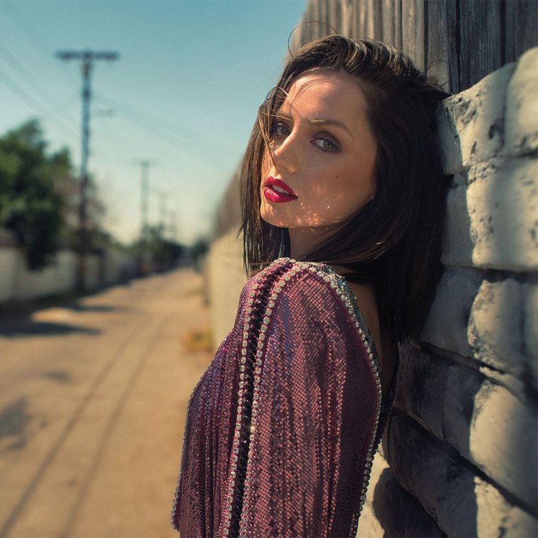 Кубинская актриса ана де Армас