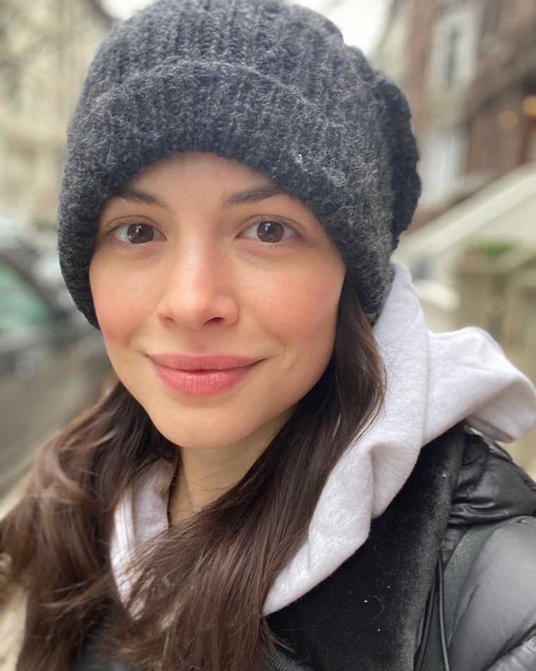 Конор Лесли hot