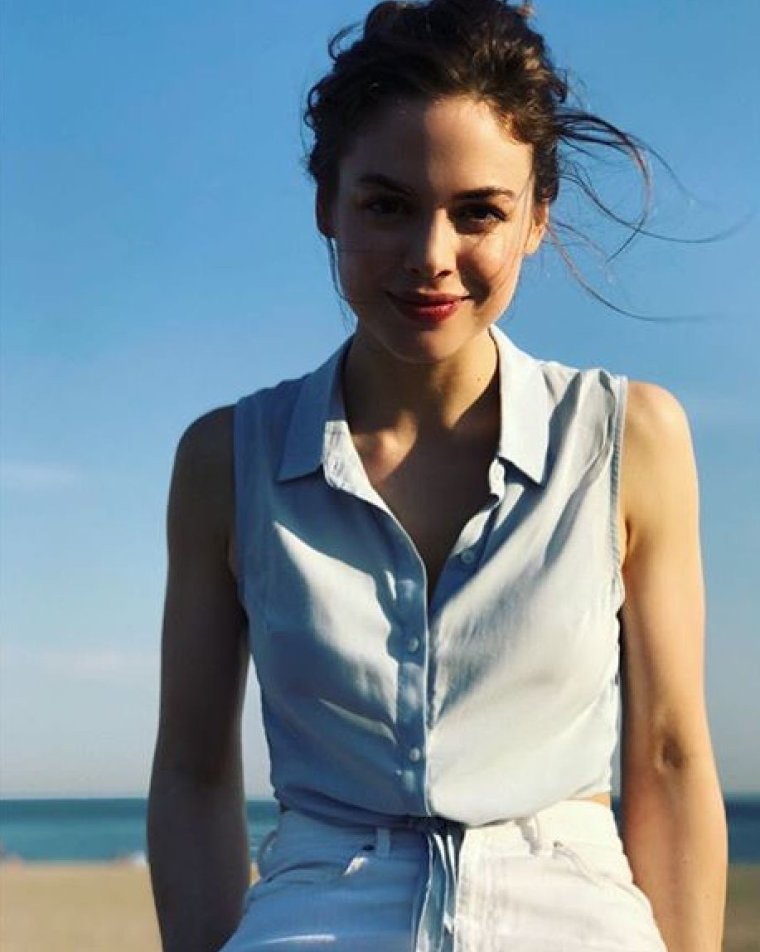 Конор Лесли американская актриса