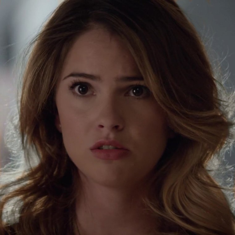 Малия Тейт Хейл Волчонок