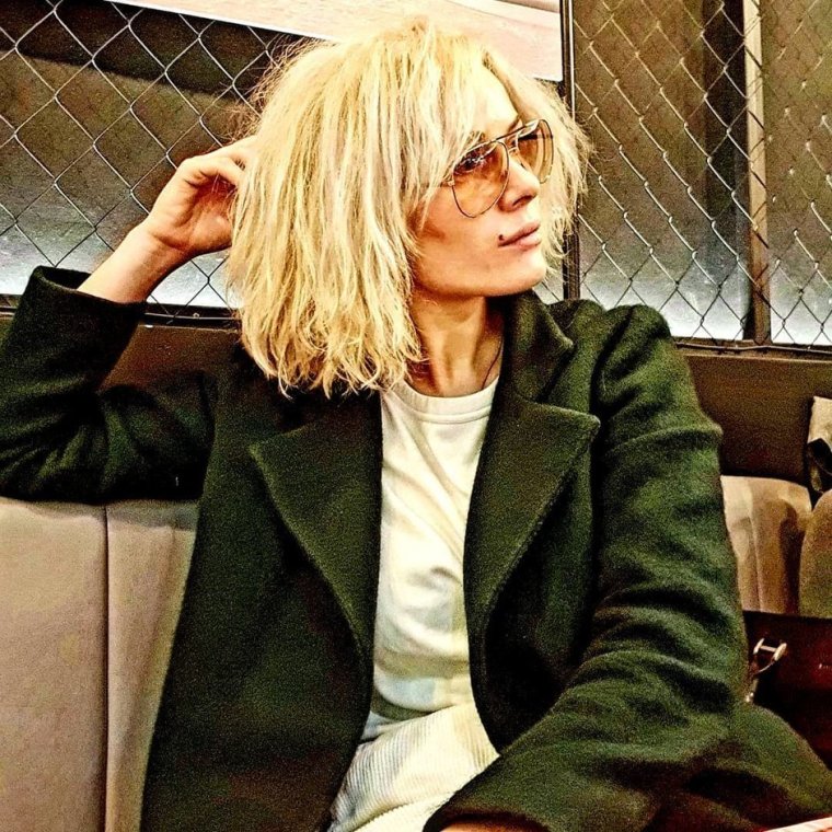 Виктория Маслова стрижка