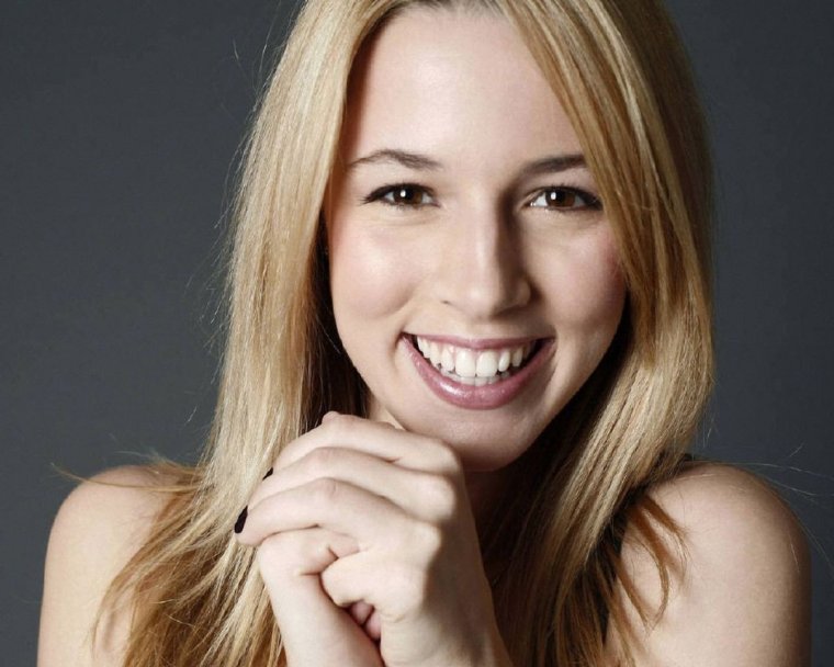 Алона Тал Supernatural