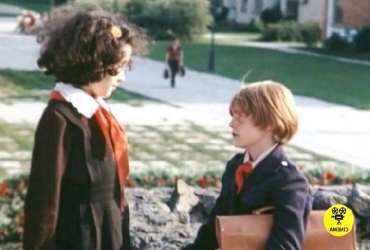 Кадр из электроника я не рыжиков я Чижиков