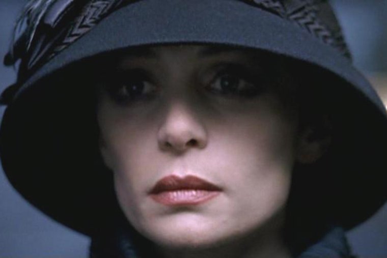 Приключения электроника 1979 комедия