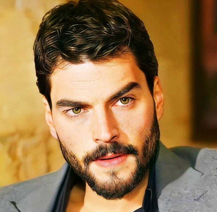 Миран Асланбей Акин