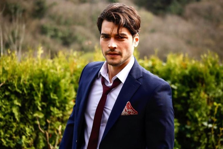 Акин Акынозю