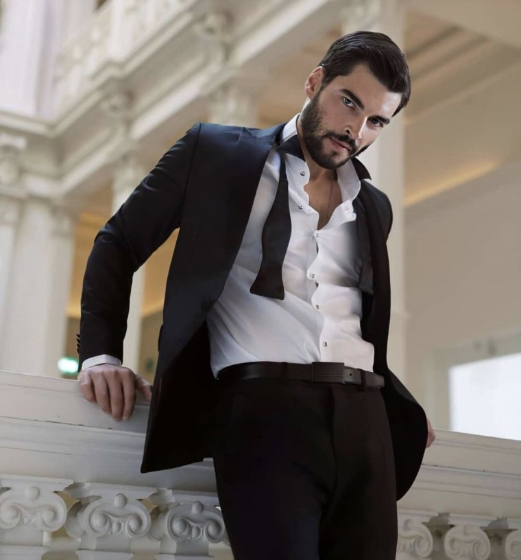 Акын Акынозю турецкий актёр