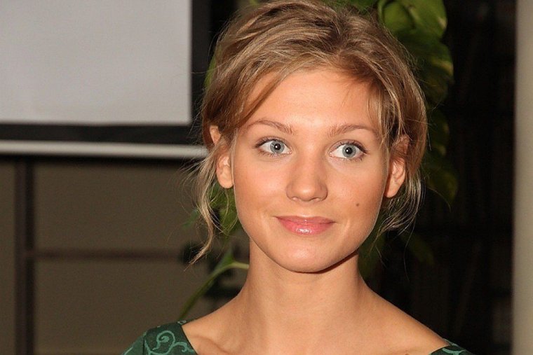 Актриса Кристина Асмус