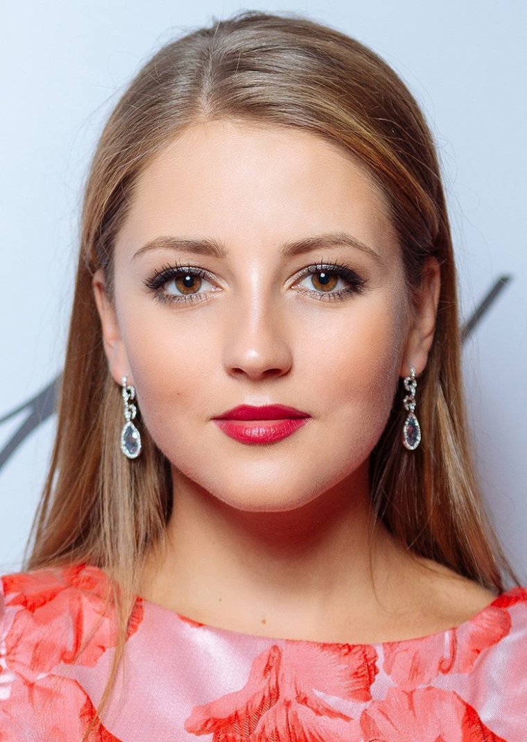 Натали Портман родинка на щеке