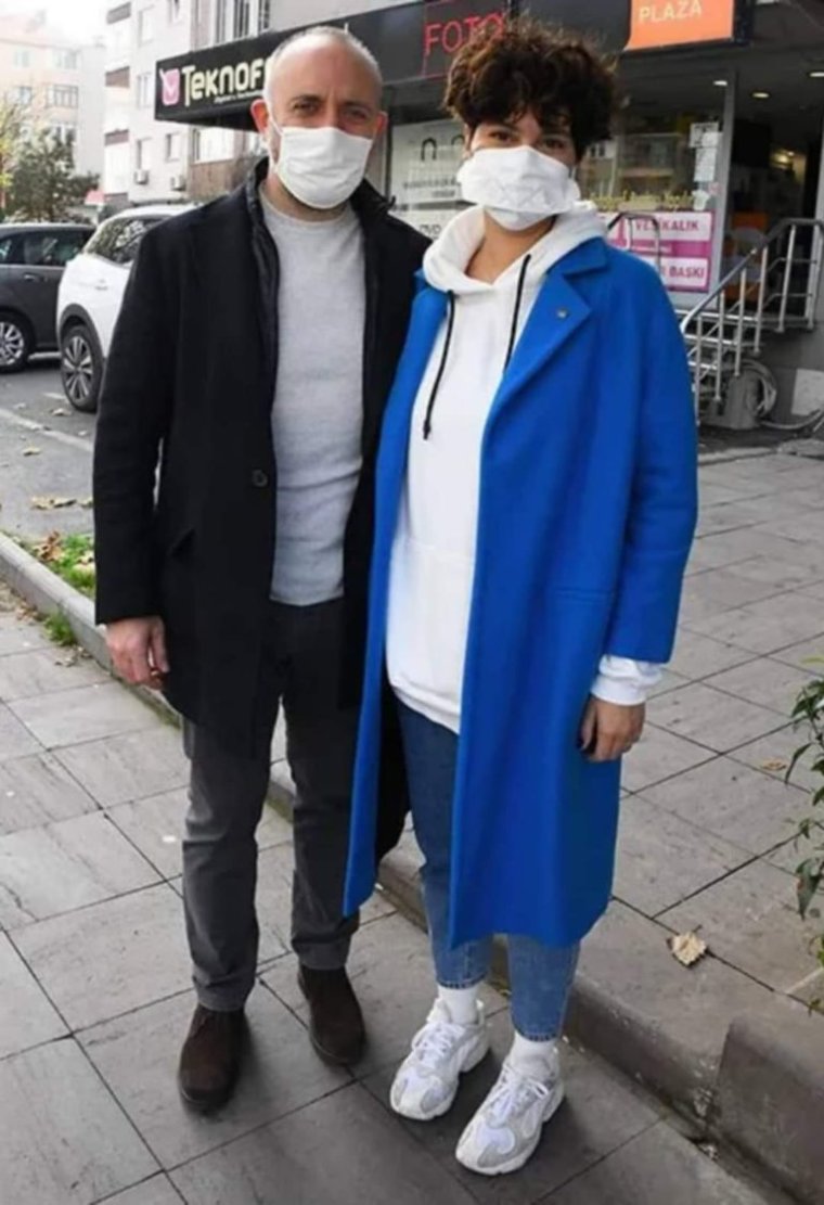 Бергюзар Корель с мужем