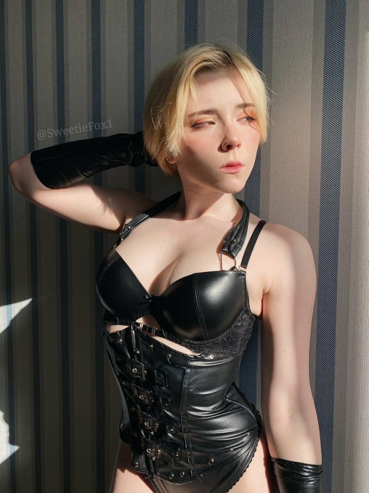 Свит Фокс актриса 18