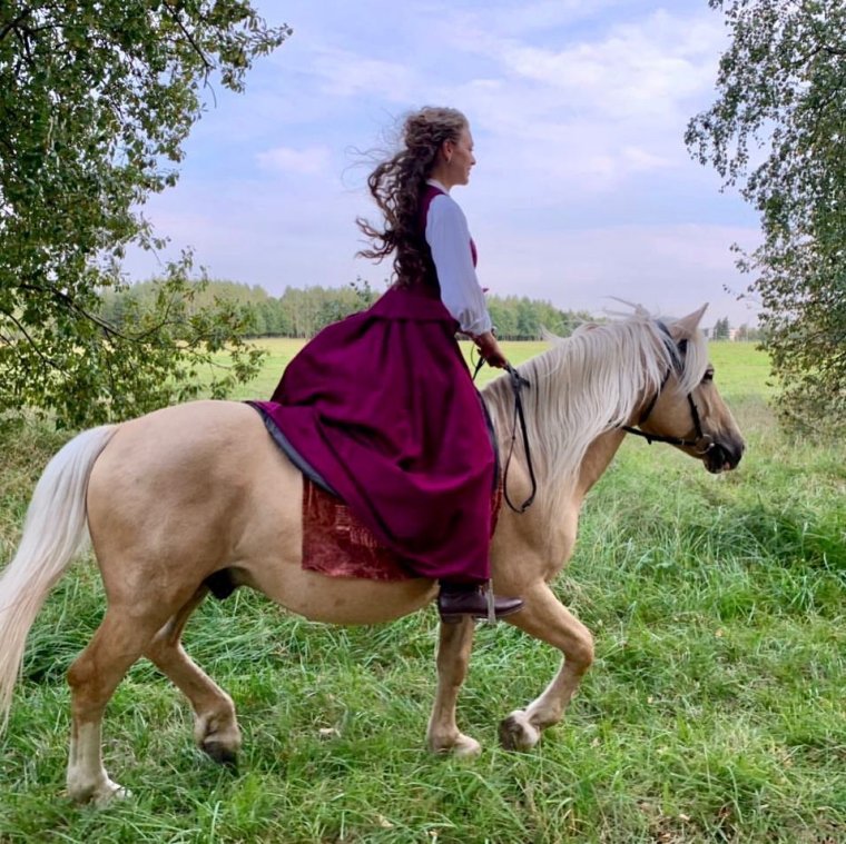 Александра Никифорова хэштег