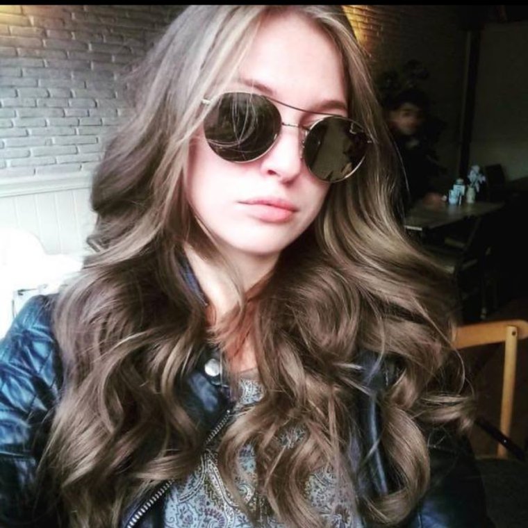 Александра Никифорова с лошадью