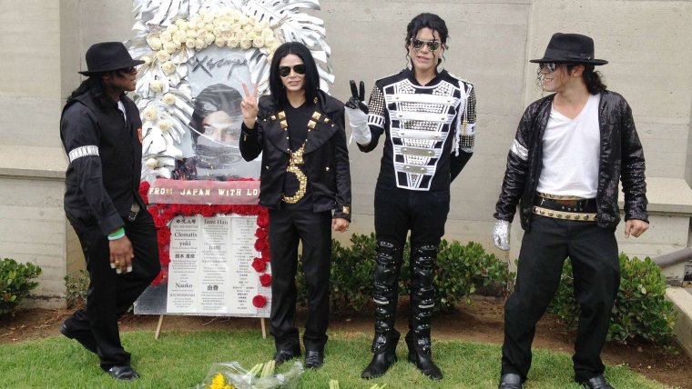 Могила Майкла Джексона Майкла