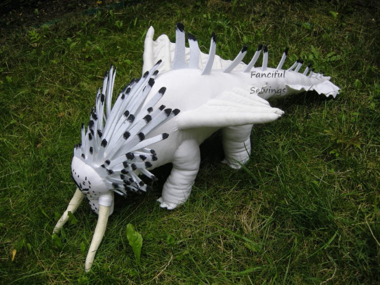 Дракон красная смерть фигурка