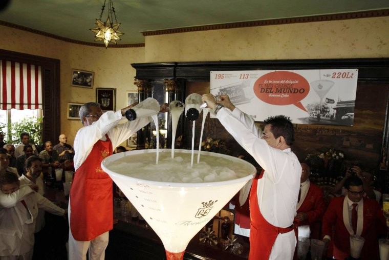 Самый огромный бокал