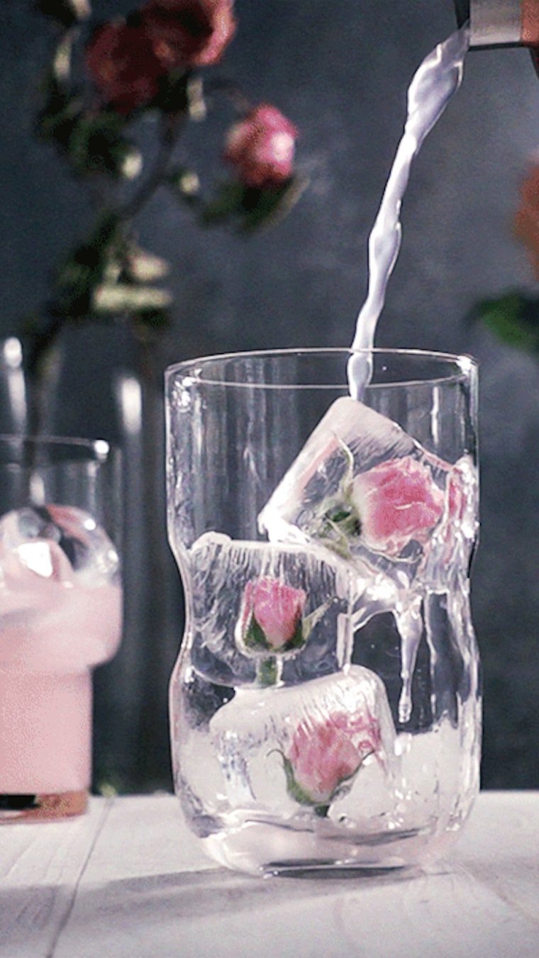 Бокал со льдом