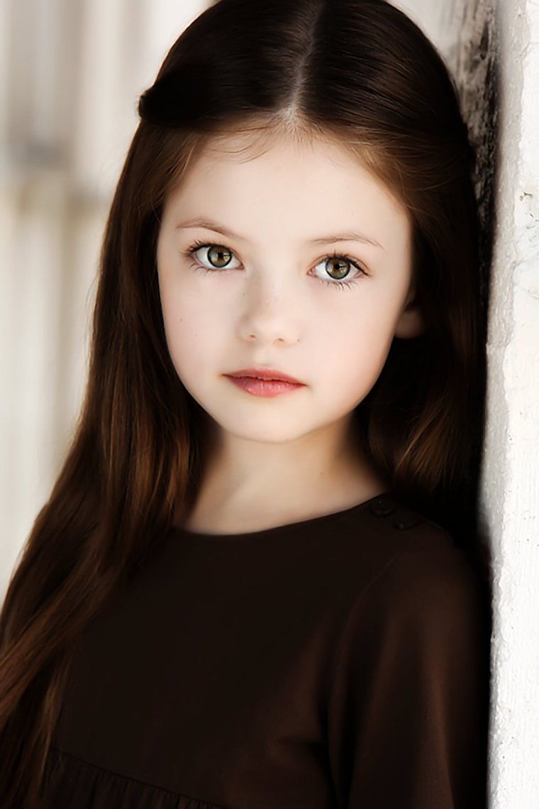 Маккензи Фой селфи