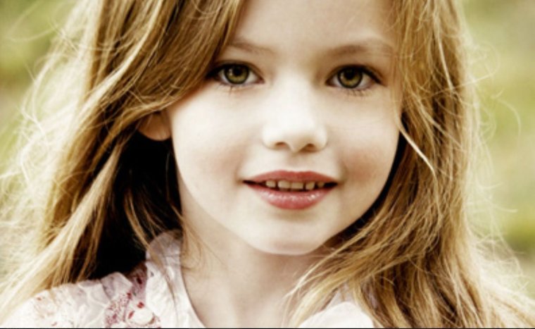 Белла Свон и Ренесми Каллен