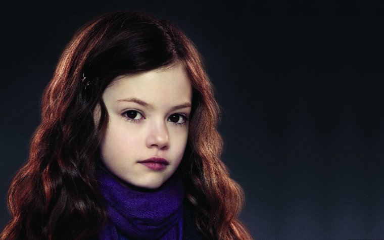 Маккензи Фой Ренесми Каллен 2020