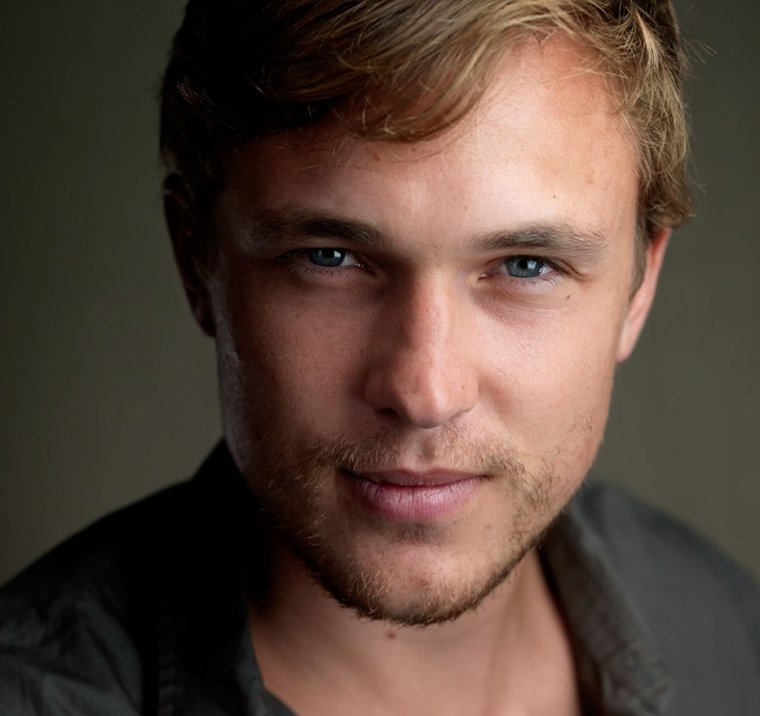 Уильям Моусли торс