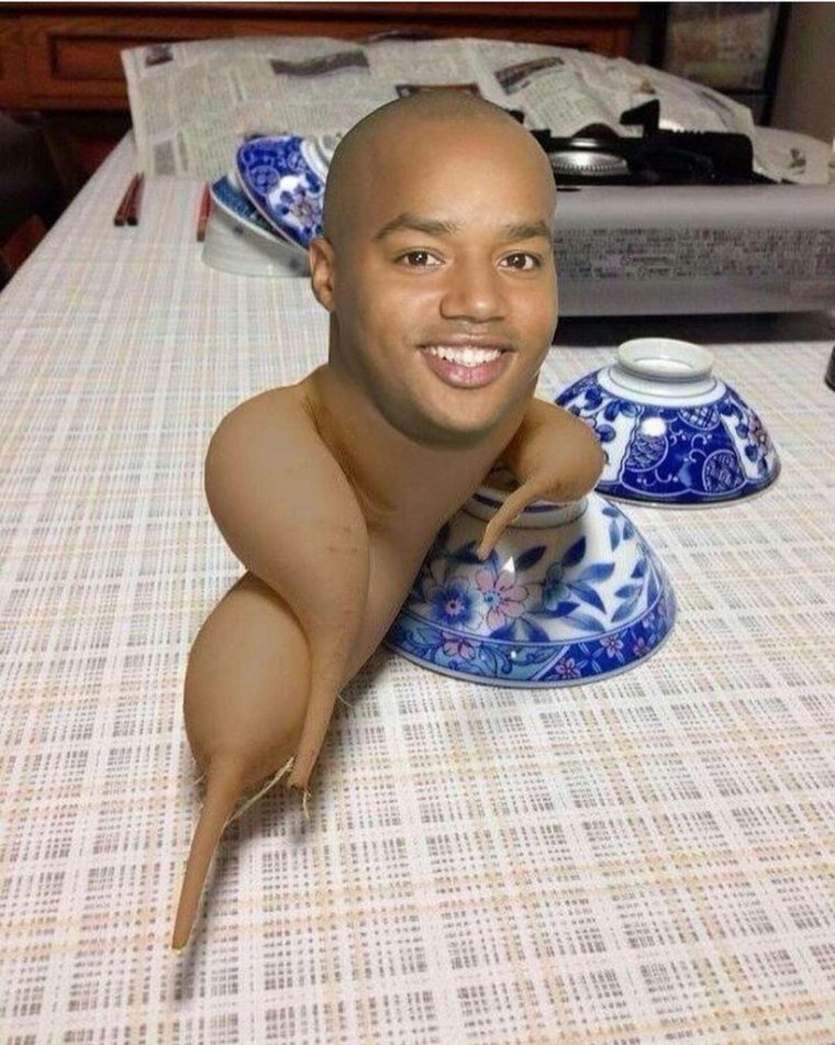 Негр в очках