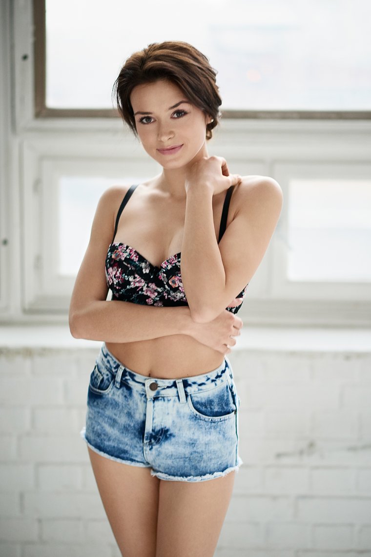 Саша Власова агент 003