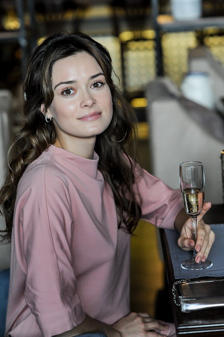 Александра Власова Молодежка