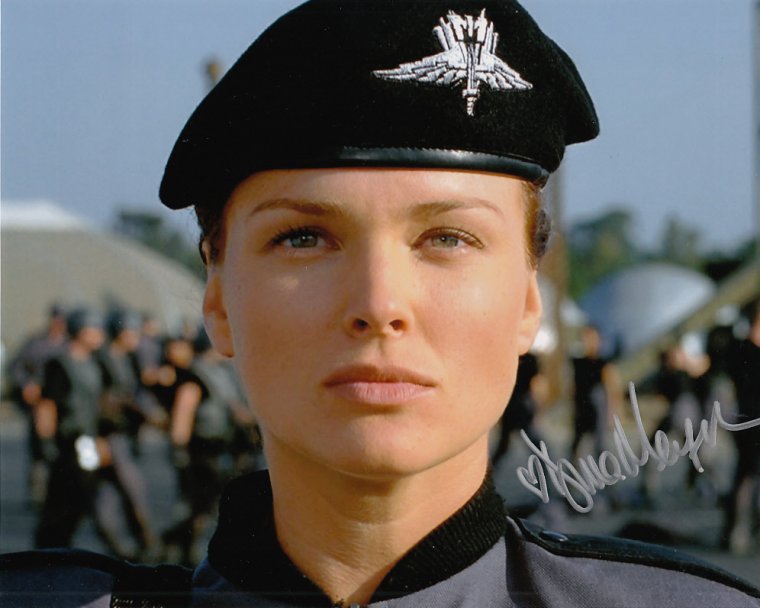 Дина Мейер и Каспер Ван Дин