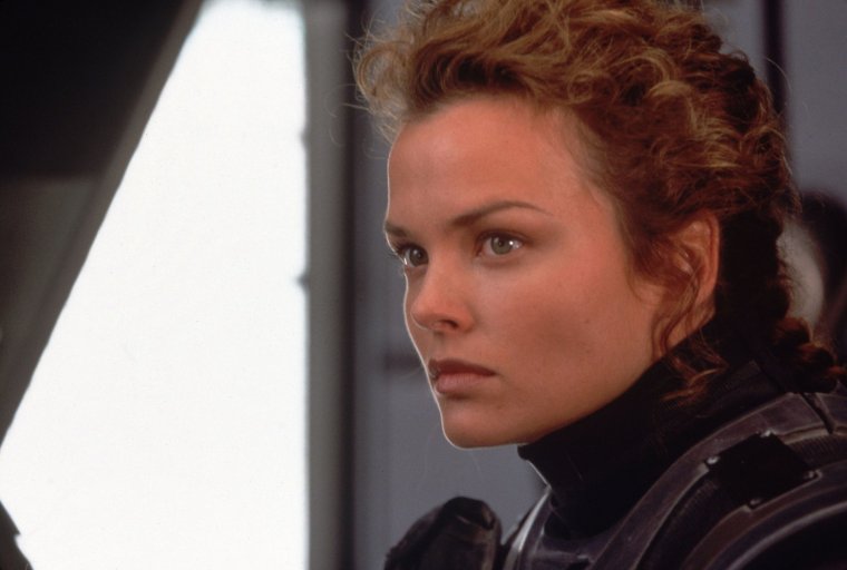 Дина Мейер в молодости