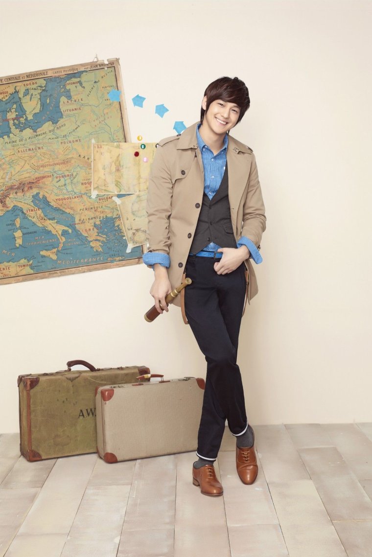 Ким Бом цветочки после ягодок