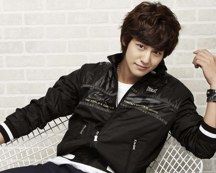 Призрачный доктор дорама Ким Сан Бом