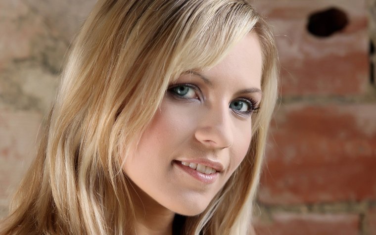 Дженни Кохоутова